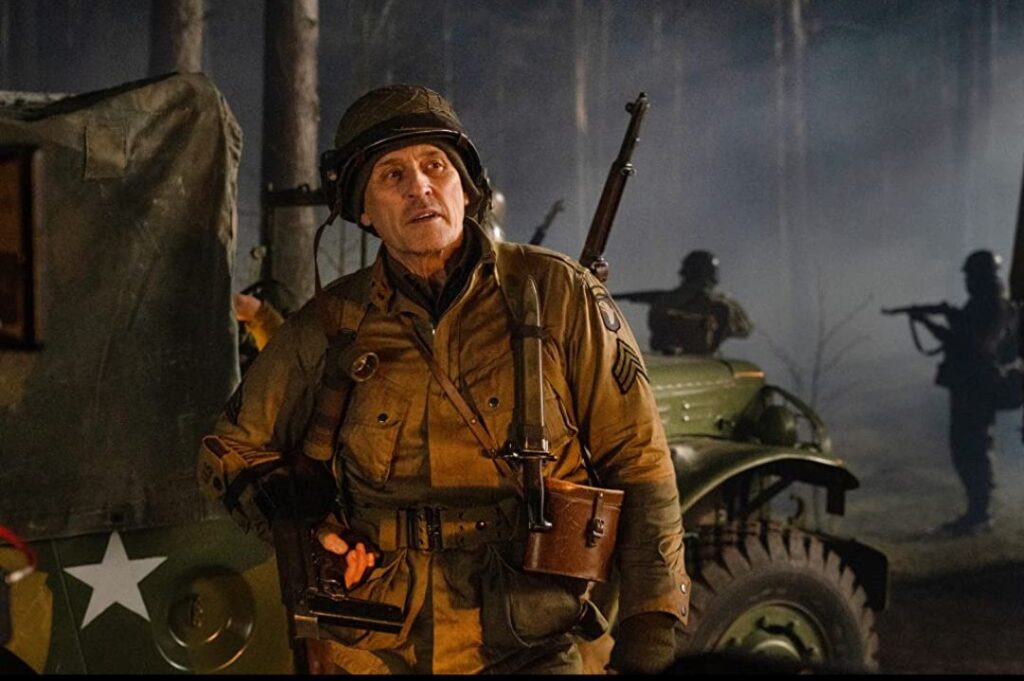 Movie Review : War Hunt 2 Movie Review : War Hunt