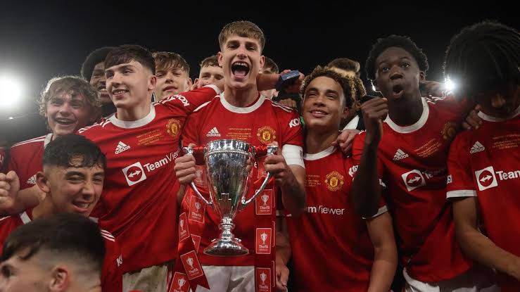 Manchester United win FA Youth cup final, Ajax crowned Eredisivisie Champions, Juventus is beaten by Inter to take the Coppa Italia Cup Manchester United win FA Youth cup final, Ajax crowned Eredisivisie Champions, Juventus is beaten by Inter to take the Coppa Italia Cup