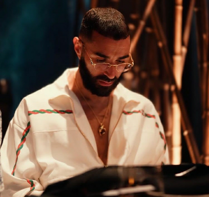 The Top 10 Football Superstars on Instagram