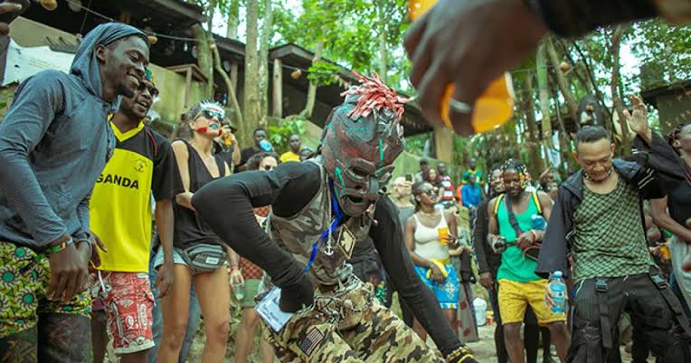 Opinion :Nyenge Nyenge Criticism, Was it a stunt? 2 Opinion :Nyenge Nyenge Criticism, Was it a stunt?
