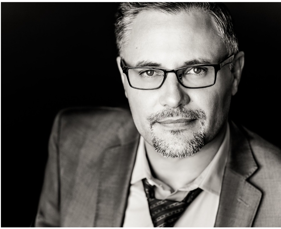 Dr. Rod Berger, Global Storyteller’s African Experience Dr. Rod Berger, Global Storyteller's African Experience