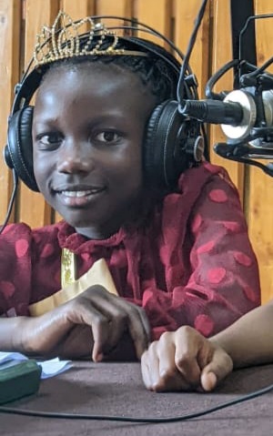 Jeldin Maryam Wengi  on radio