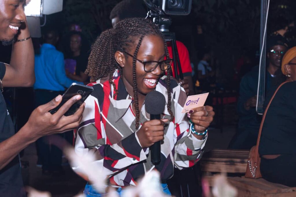 #4040Night returns With "Mystery"