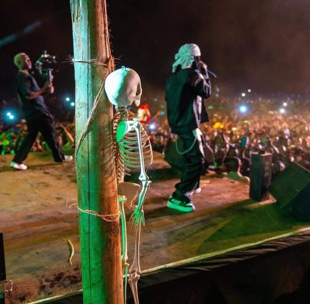 Skeleton tied at the back stage