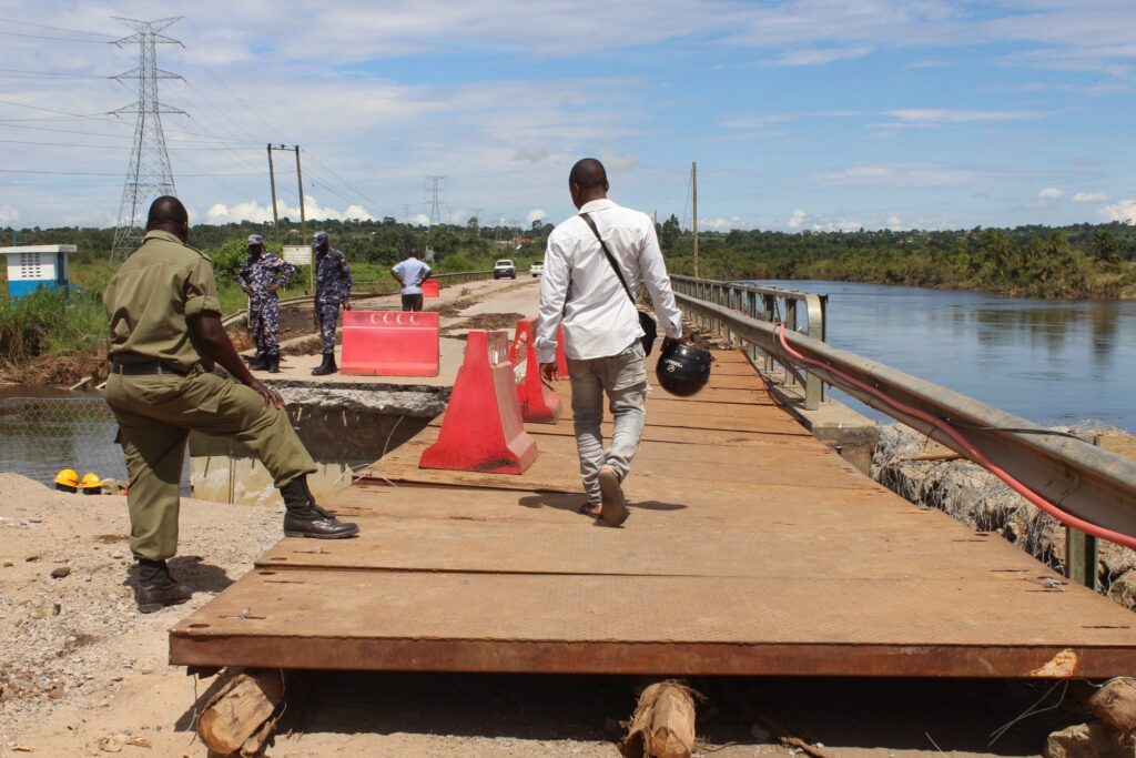 Katonga Bridge Reopens to Buses and Light Vehicles 3 unra river katonga bridge
