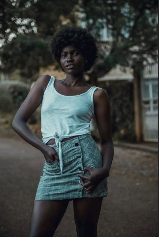 Haboya Peace, Fashion Diva Opens Up About Her Life 6 haboya peace in mini skirt