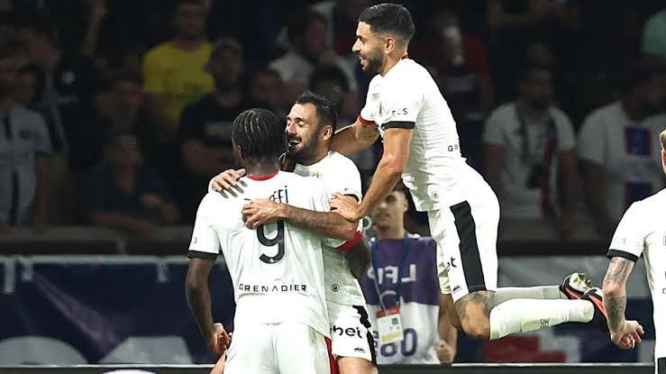 Kylian Mbappe Brace Not Enough as PSG Beaten 2-3 by Nice 4 Kylian Mbappe Brace Not Enough as PSG Beaten 2-3 by Nice