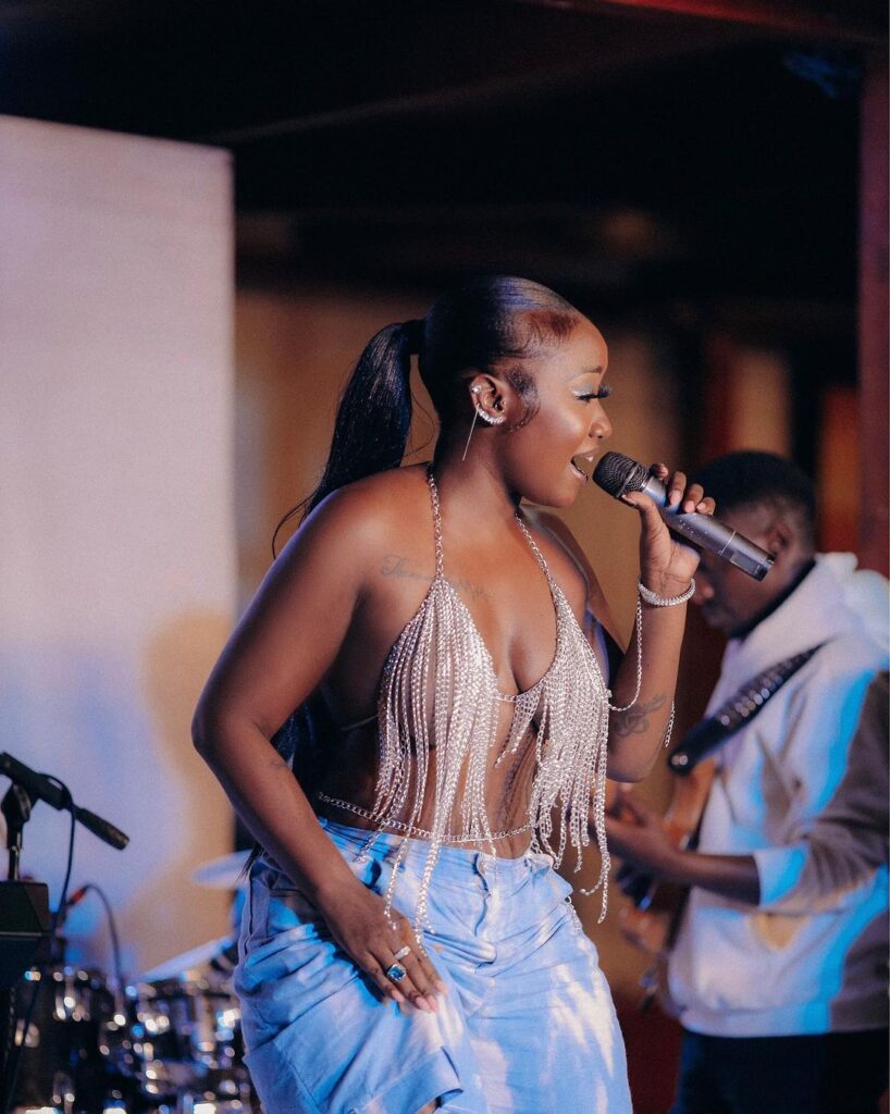 Watch Lydia Jazmine Perform Live