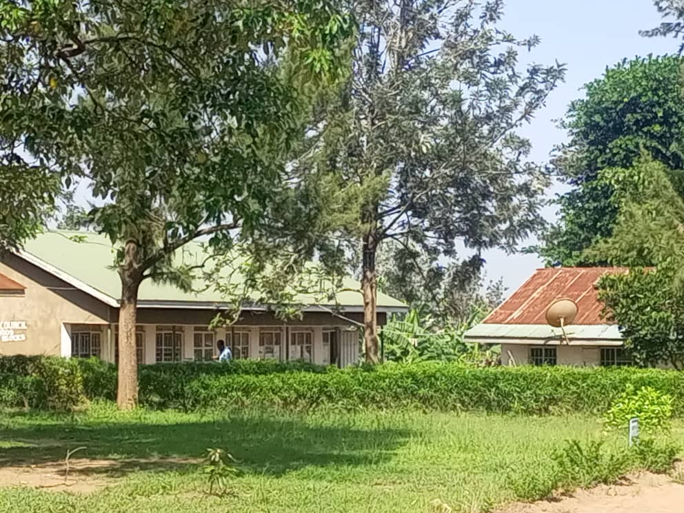ugandan school compund and classroom