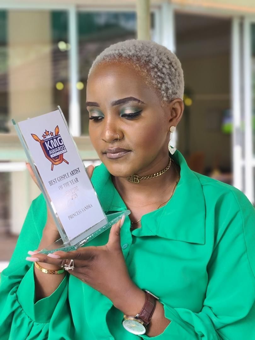 Meet Princess Sandra Elias, Maid In The Sanyu Series 22 Princess Sandra Elias holding her award prize