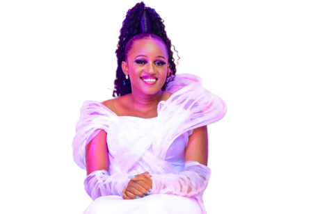 Wetsetse Suzan Shines at Shendi Concert. Wetsetse Suzan Shines at Shendi Concert.