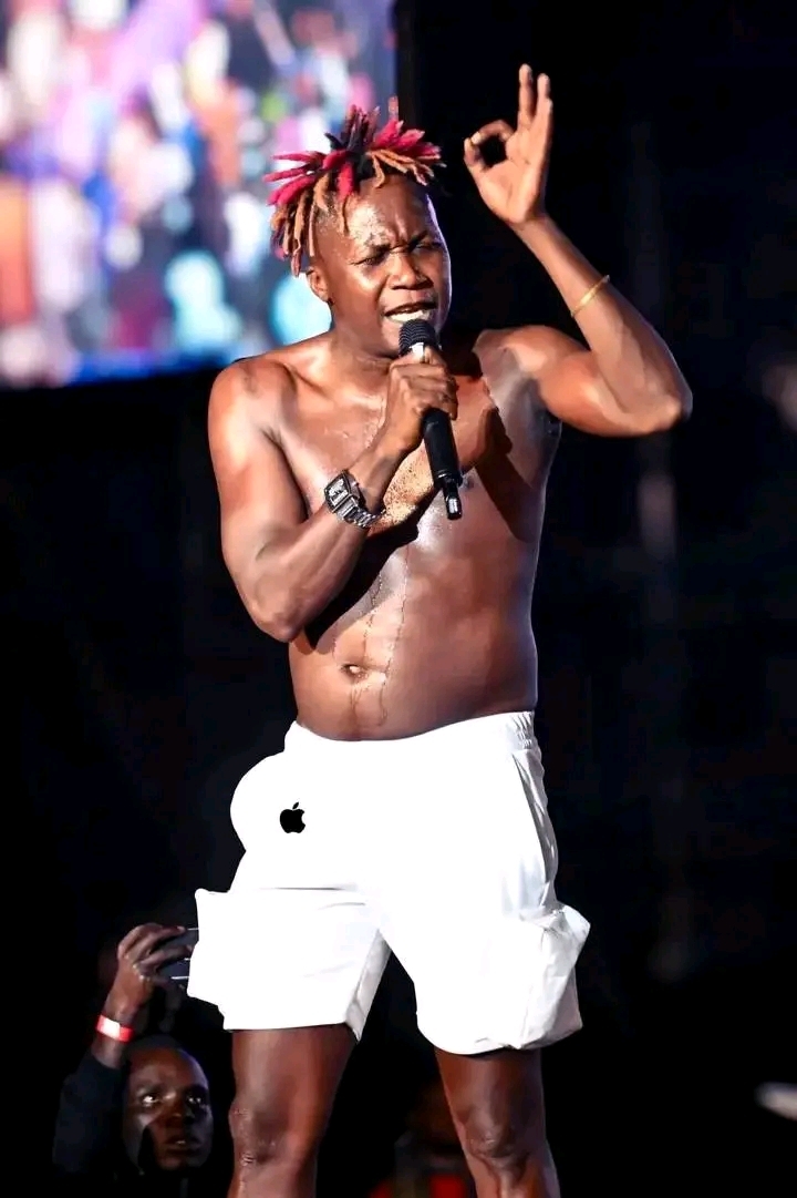 Mikie Wine Delivers a Spectacular and Successful Concert
