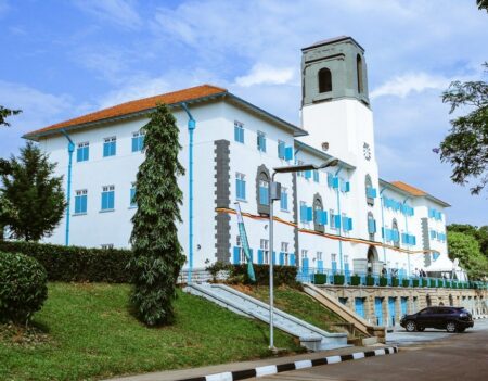 1000 Courses Scrapped by Makerere, Students Stuck