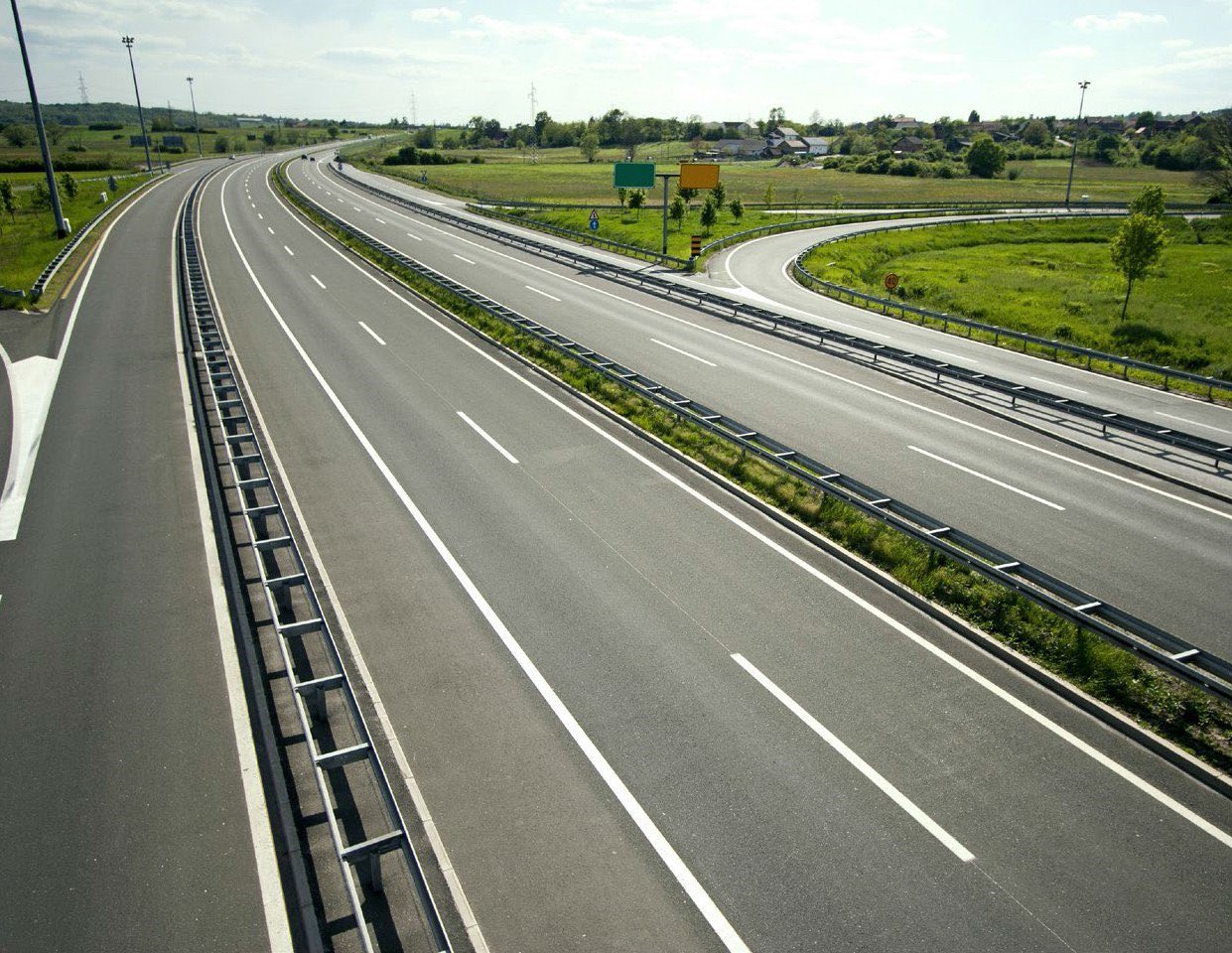 On 1st March 2025, the Ministry of Works and Transport has officially opened the bid for the Kampala Jinja Expressway (KJE) project