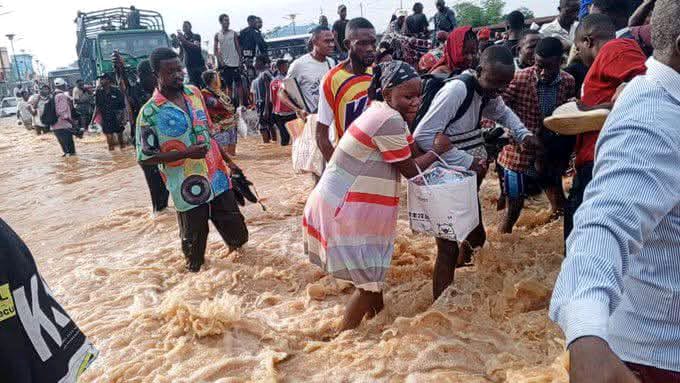 At Least 33 Dead in Kinshasa DR Congo Floods