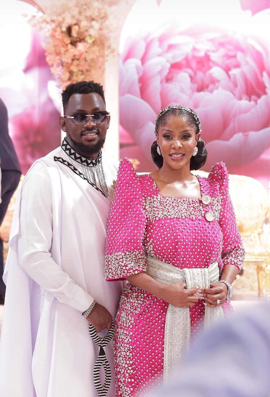 Desire Luzinda drops 'Muntu Wange' Wedding Song Video