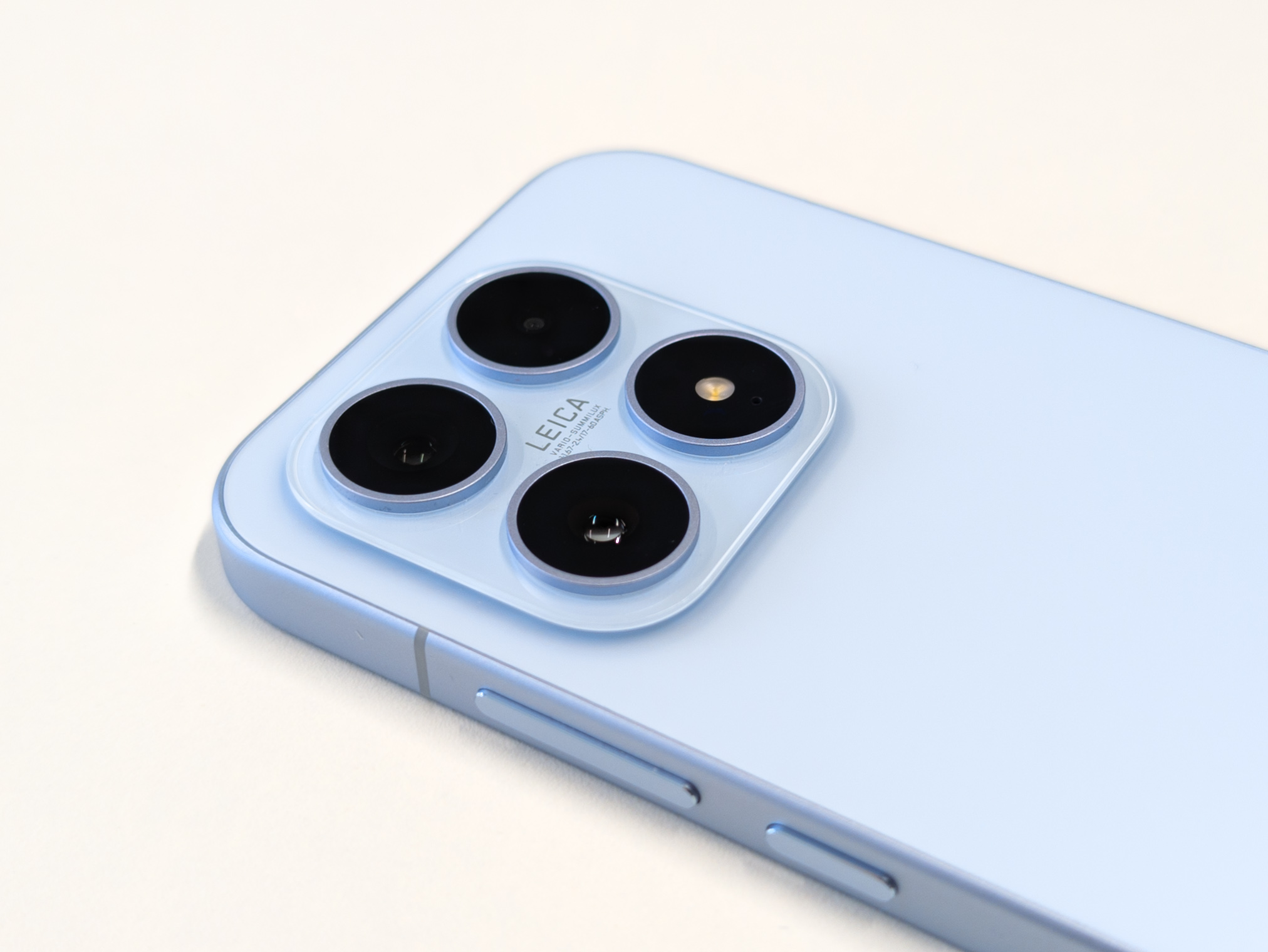 New Xiaomi 17 Pro Max vs. iPhone 17 Pro Full Specs Explained 17 New Xiaomi 17 Pro Max vs. iPhone 17 Pro Full Specs Explained