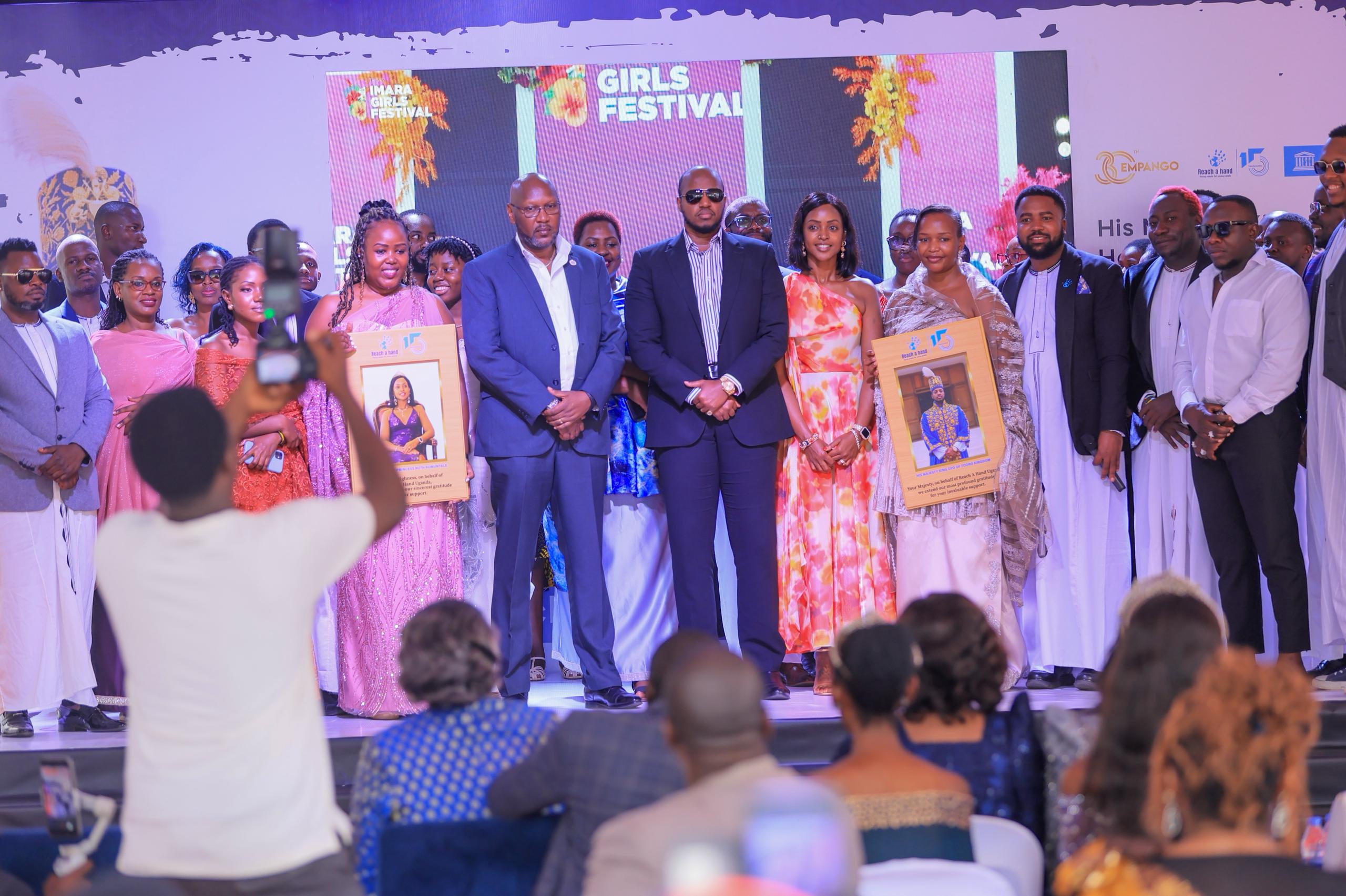 King Oyo impressed by RAHU, meets new Miss Uganda