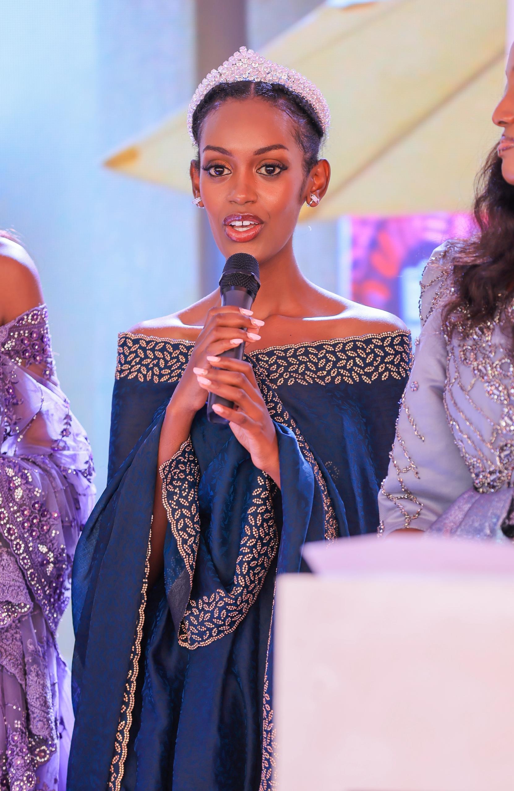 King Oyo impressed by RAHU, meets new Miss Uganda