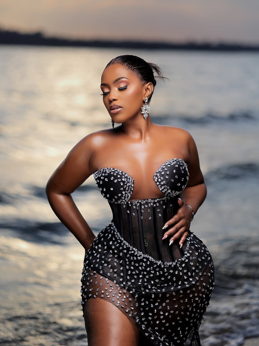 Gloria Bugie Named 'Struggling Artist of the Year 2025' 6 Gloria Bugie Named 'Struggling Artist of the Year 2025'