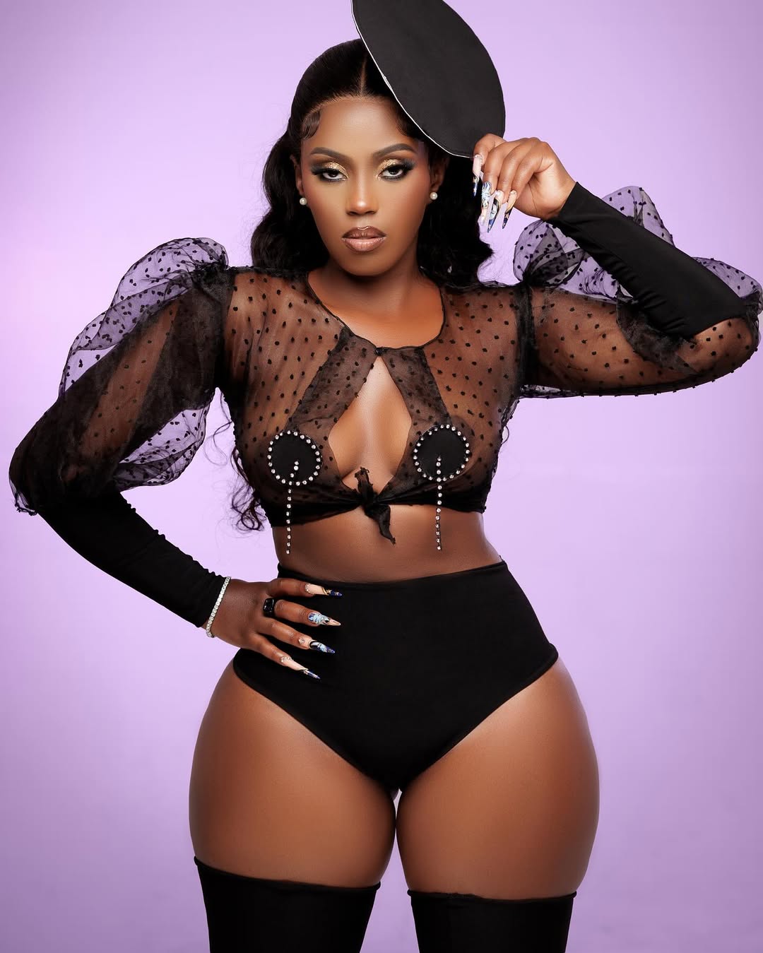 Gloria Bugie Named 'Struggling Artist of the Year 2025' 5 Gloria Bugie Named 'Struggling Artist of the Year 2025'