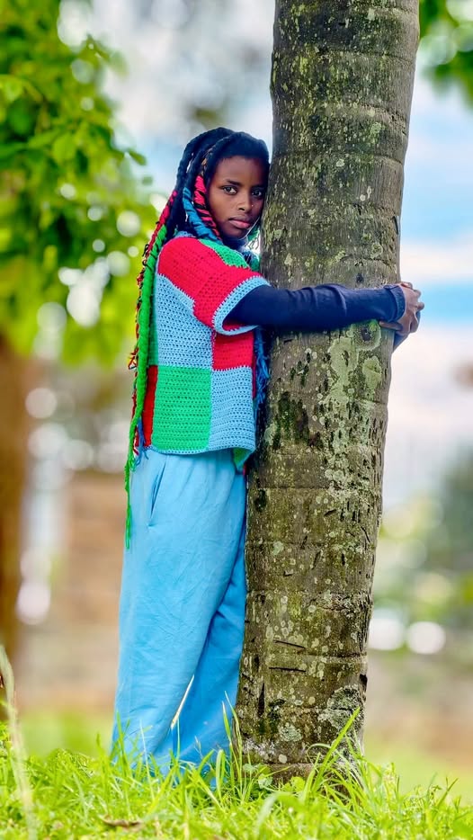 Kenyan Activist Truphena Muthoni Breaks 72-Hour Tree-Hugging World Record 1 Truphena Muthoni Breaks 72-Hour Tree-Hugging World Record