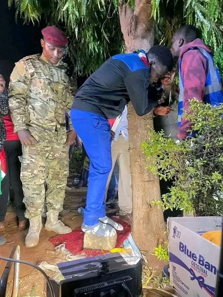 Kenyan Pastor Jimmy Irungu Collapses at the 79-Hour Mark, Just Minutes Short of Historic 80-Hour Tree-Hugging Record 1 Pastor Jimmy Irungu breaks down