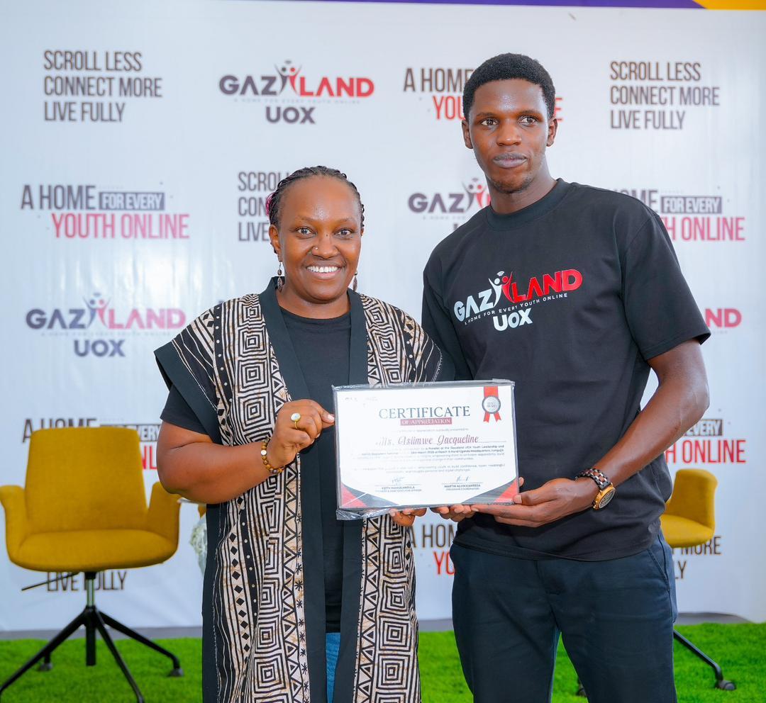Gazaland UOX holds 1st Youth Seminar, Awards Certificates 3 Gazaland UOX holds 1st Youth Seminar, Awards Certificates