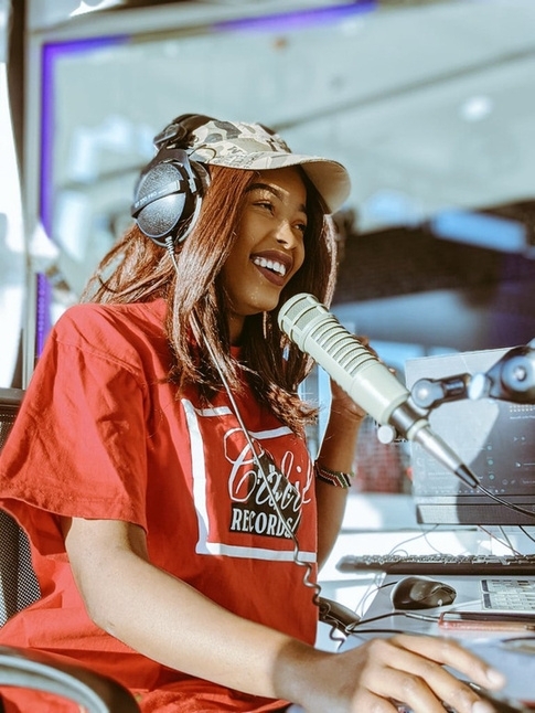 Inside Azeezah Hashim’s Multi-Country Hosting Career 18 NTV Kenya TV Star, Azeezah Hashim, on her fast rise in Kenya