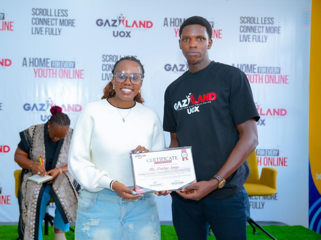 Gazaland UOX holds 1st Youth Seminar, Awards Certificates 4 Gazaland UOX holds 1st Youth Seminar, Awards Certificates