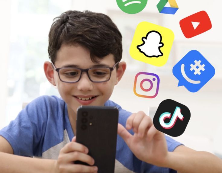 UAE bans Social Media for children below 15 years old UAE bans Social Media for children below 15 years old