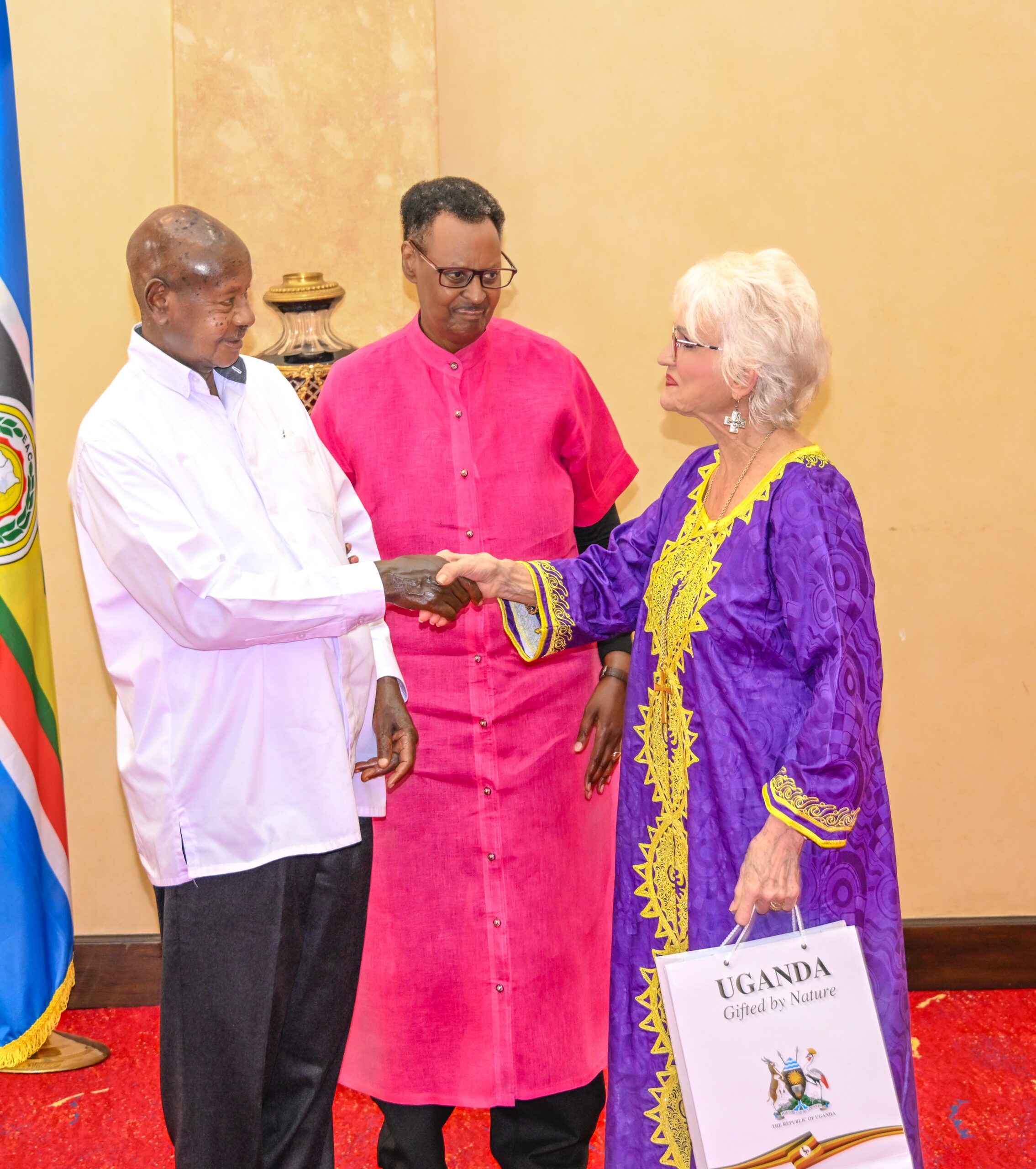 First Lady Janet seen publicly for the 1st time since March 2 First Lady Janet seen publicly for the 1st time since March